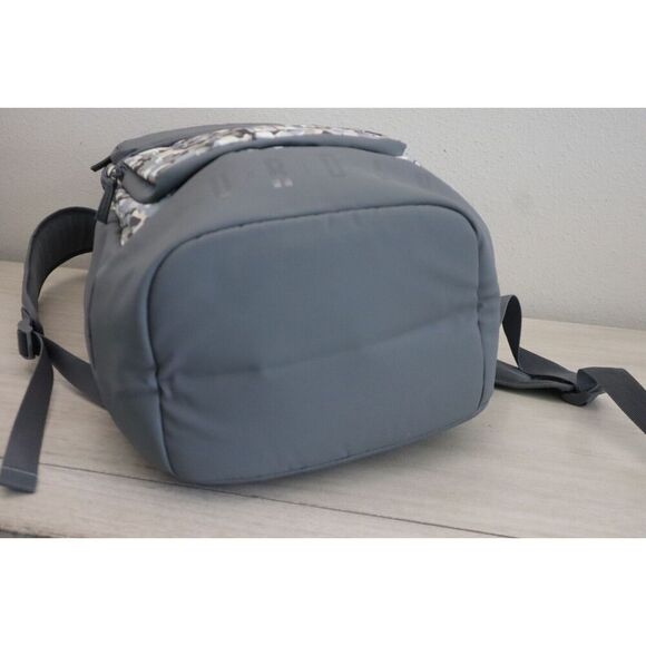 Jordan MA0923-782 Men's Sail Gray Jordan Jumpman Essentials Backpack - Picture 10 of 16